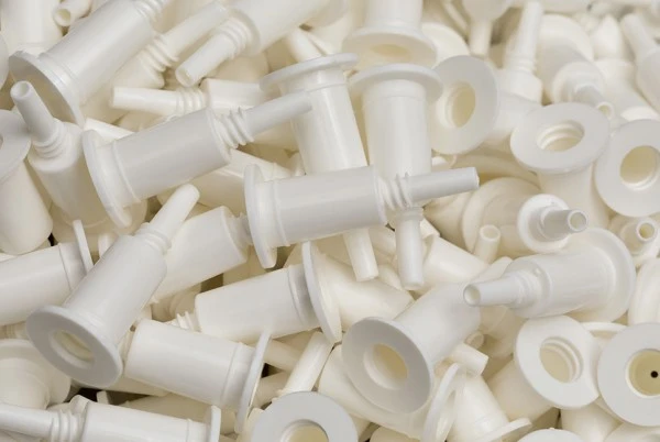 Transformation de matière en plastique à Bornel